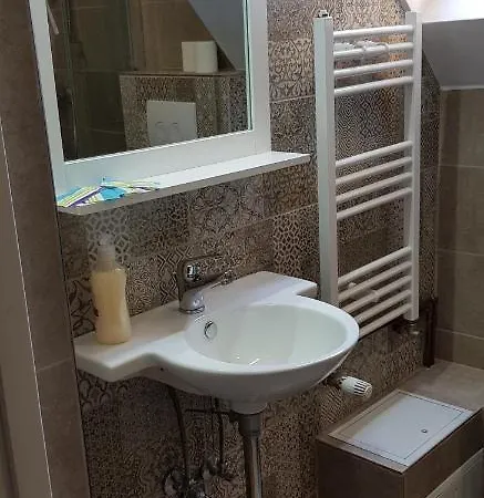 Casa Leone 招待所 3*