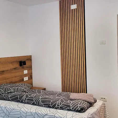 Casa Leone Pensionat 3*