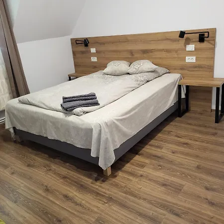 Casa Leone בית הארחה 3*